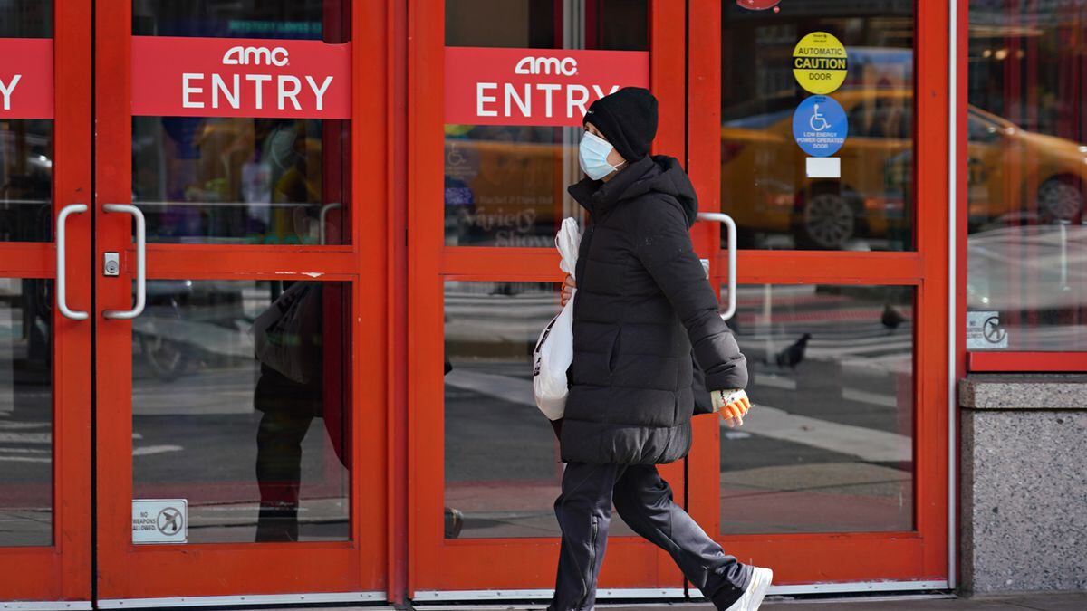 Coronavirus AMC, Regal temporarily closing movie theaters nationwide