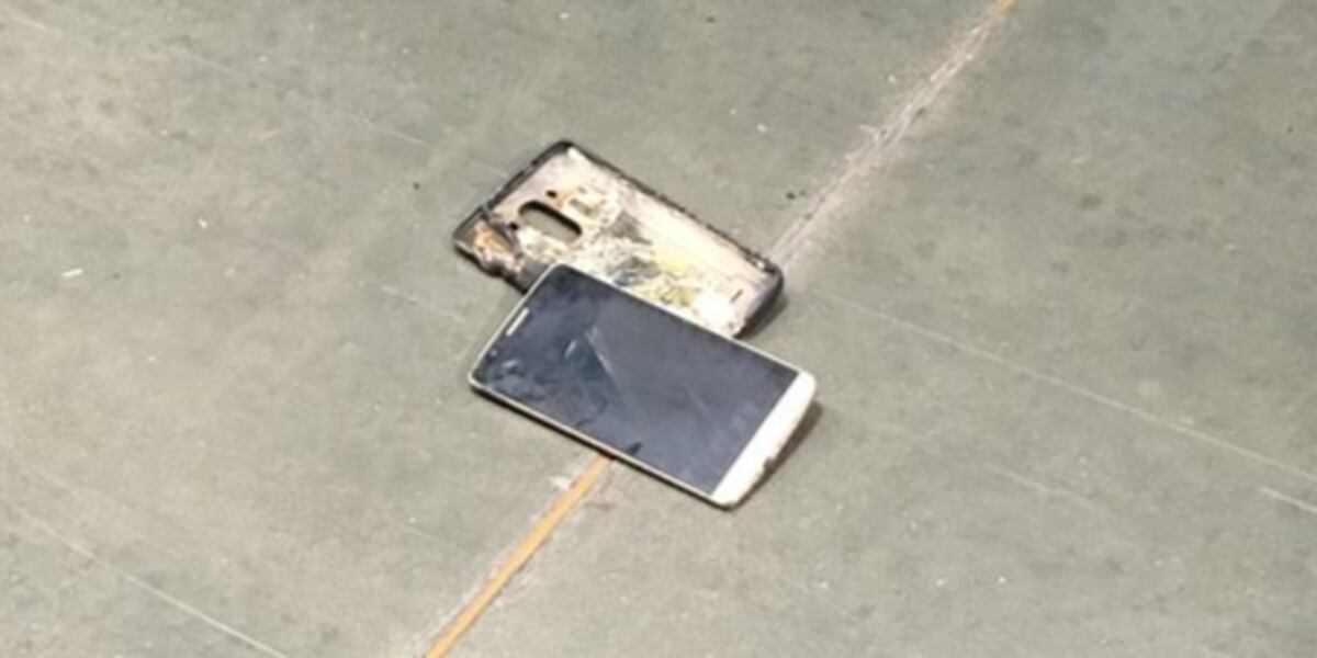 Man S Smartphone Catches Fire In His Pants At Costco