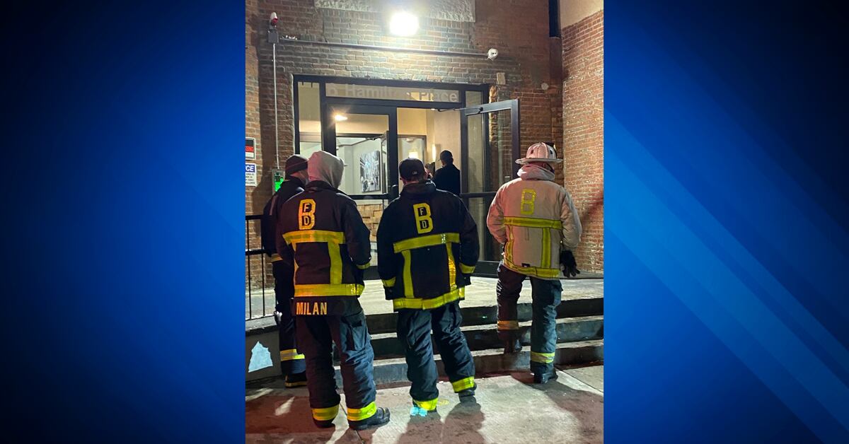 Carbon monoxide leak displaces nearly a dozen residents - Flipboard