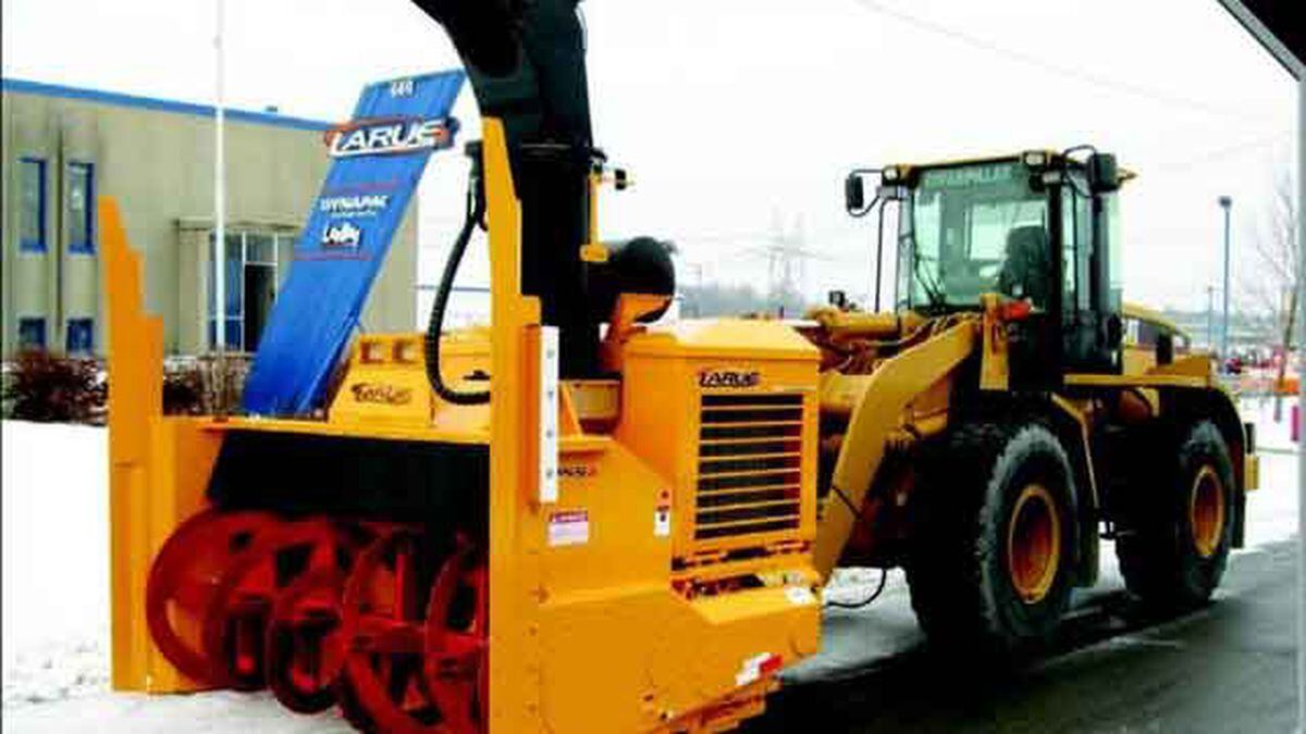 Boston buys 2 new truckmounted snow blowers