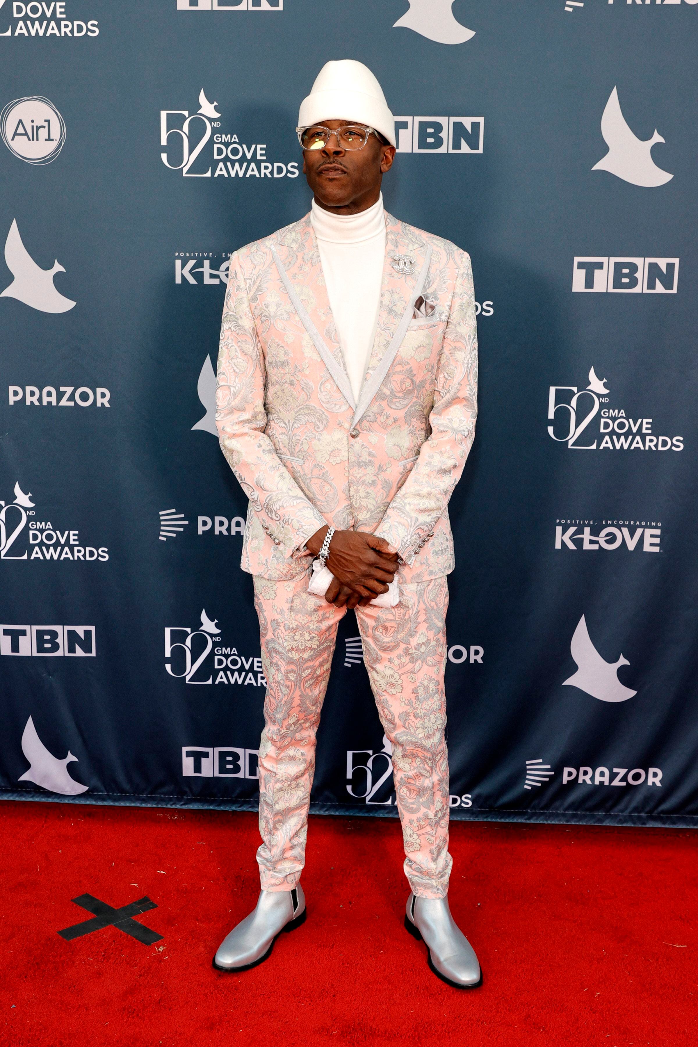 Photos Gma Dove Awards 2021 Red Carpet Looks Boston 25 News