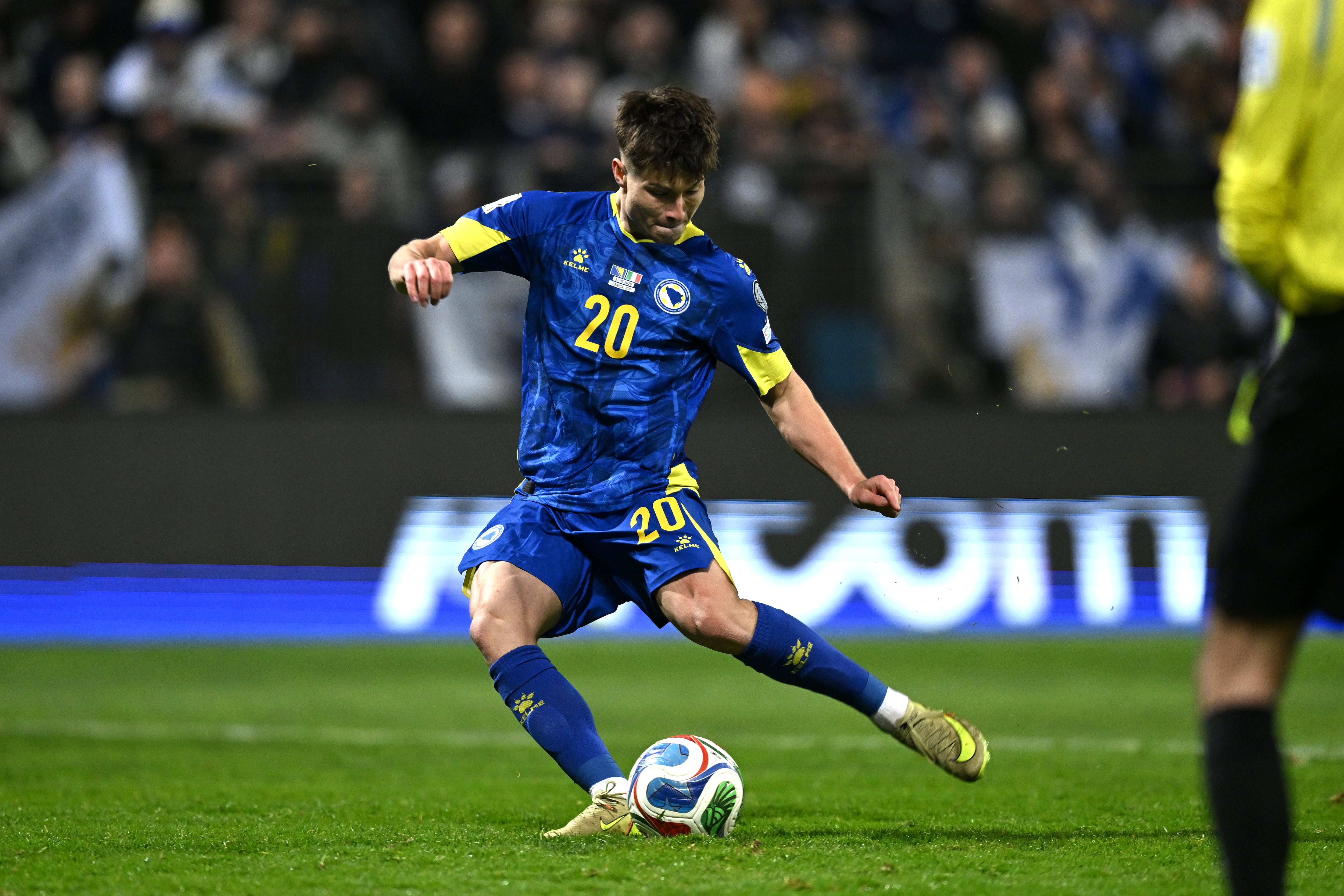ZENICA, BOSNIA AND HERZEGOVINA - MARCH 31: Esmir Bajraktarevic of Bosnia & Herzegovina scores a winning penalty during the FIFA World Cup 2026 European Qualifiers KO play-offs match between Bosnia & Herzegovina and Italy at Stadion Bilino Polje on March 31, 2026 in Zenica, Bosnia and Herzegovina. (Photo by Getty Images/Getty Images)
